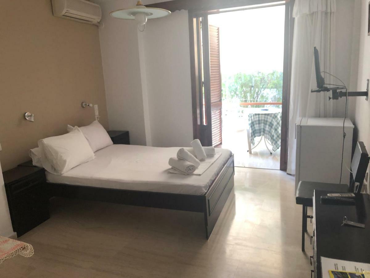 Dimitris Rooms Vlikhón 外观 照片